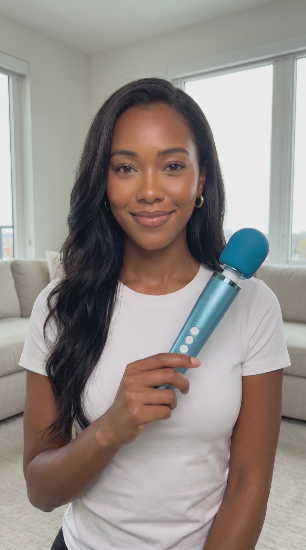 Le Wand Dive Submersible Vibrating Wand Massager Blue
